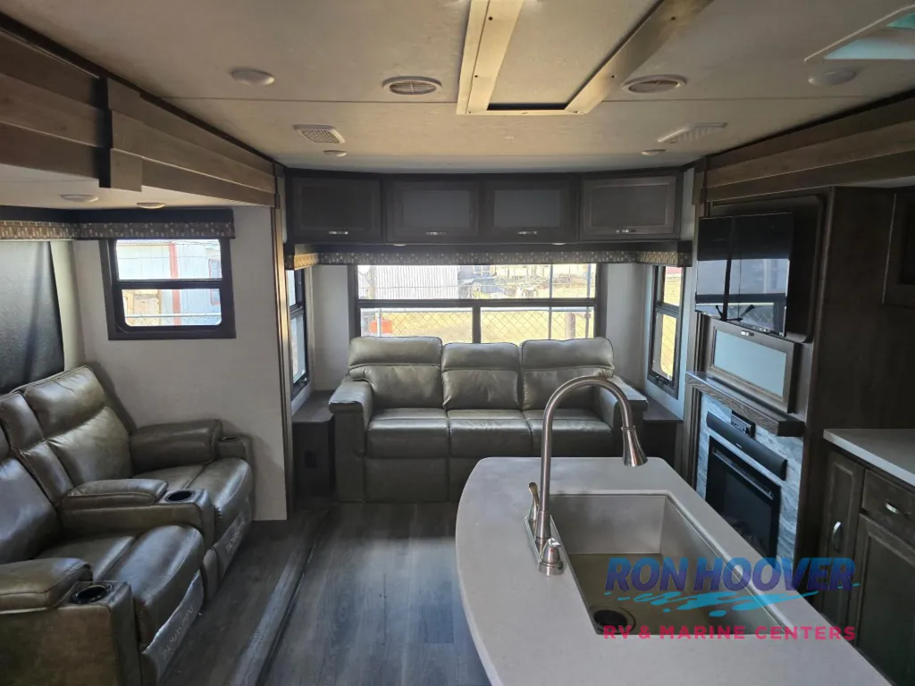 2020 Highland Ridge Mesa Ridge 323RLS, Photos photo 5