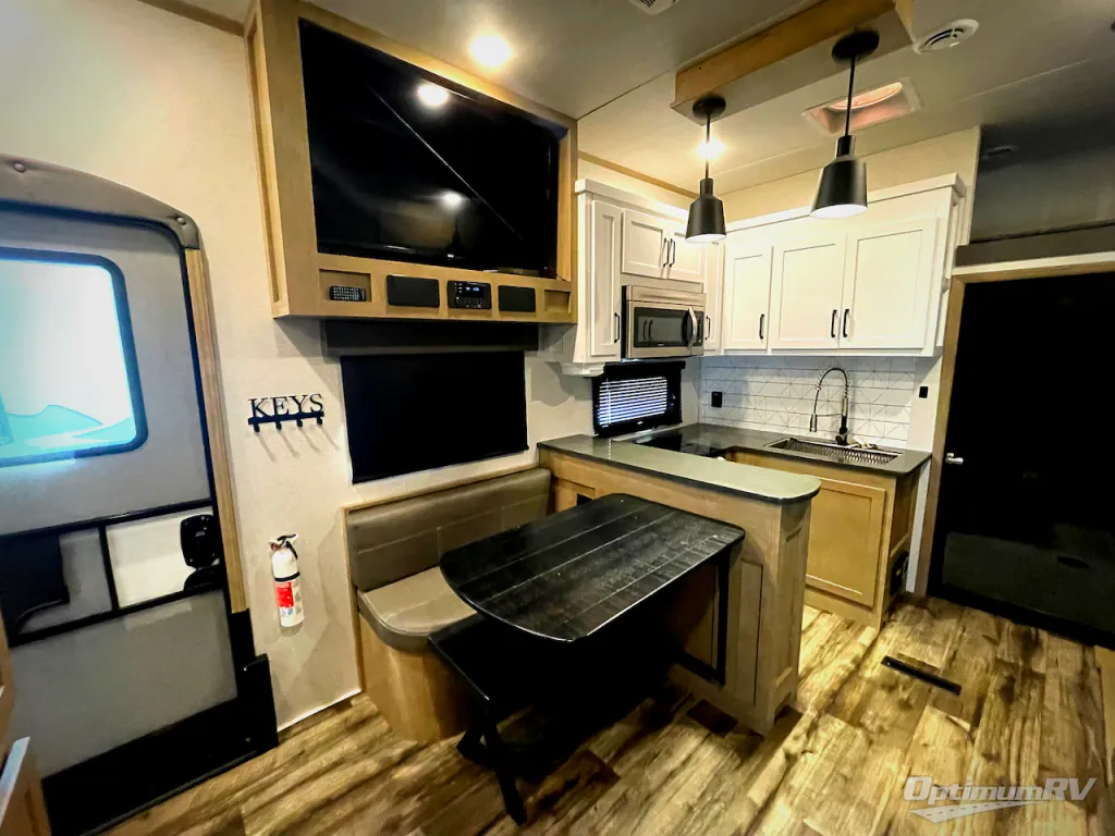 2023 Keystone Raptor 362, Photos photo 7