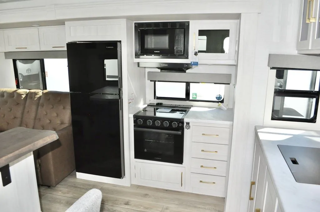 2026 Forest River Surveyor 265RBLE — Photo 6