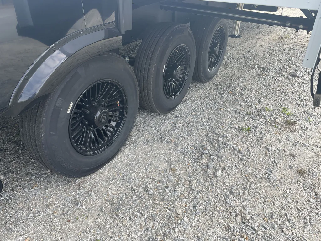 2026 Brinkley Model G 3970, Photos photo 8