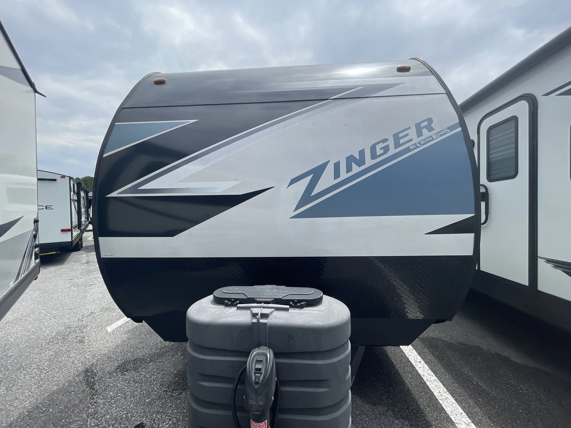 2025 CrossRoads Zinger 340LR - Photo 2
