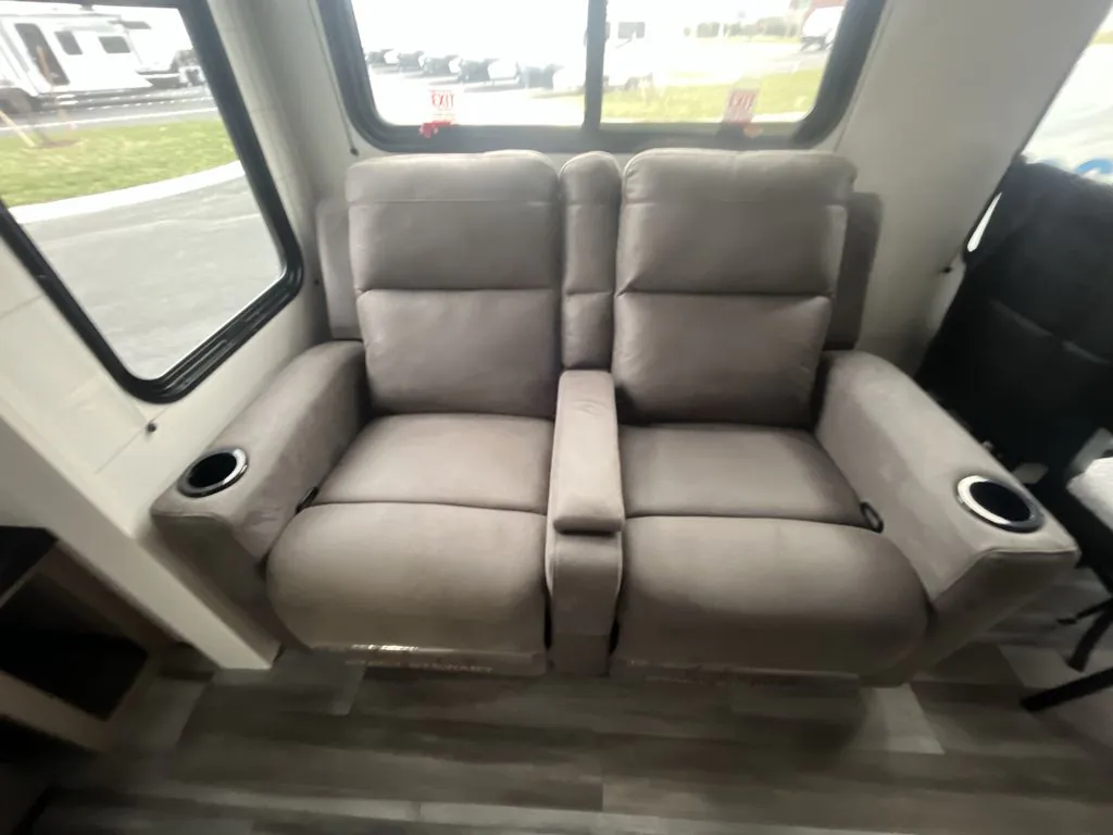 2026 Jayco Jay Flight Bungalow 401FLTS DS, Photos photo 25