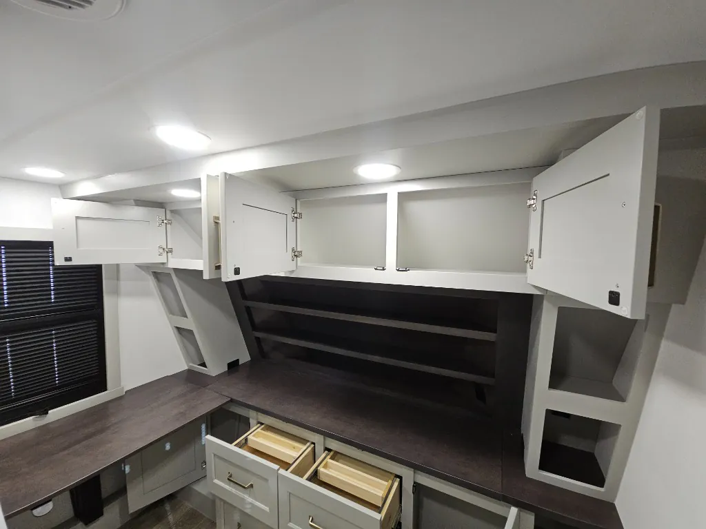 2026 Brinkley Model G 4150, Photos photo 55