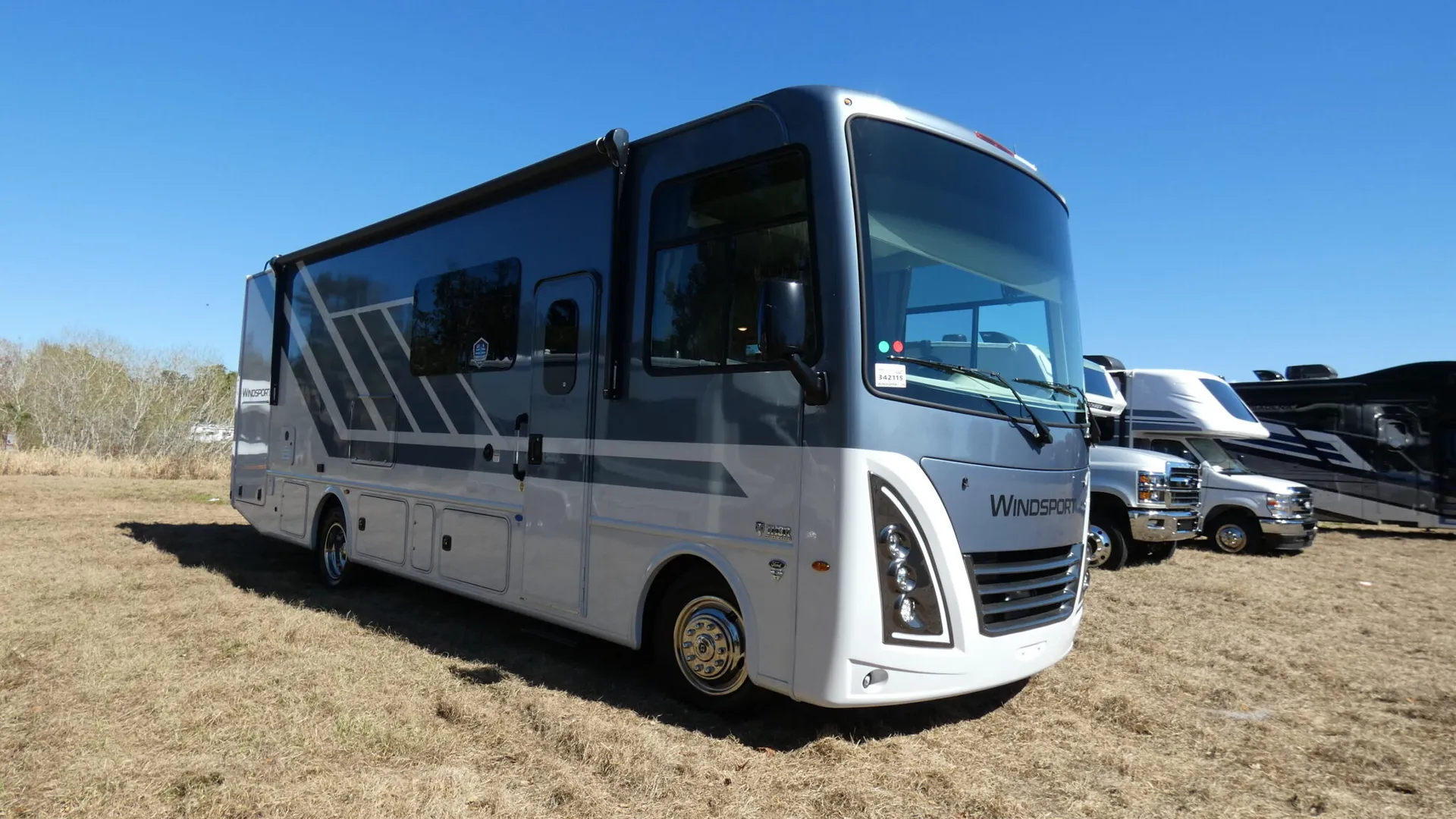 2026 Thor Motor Coach Windsport 29L - Photo 2
