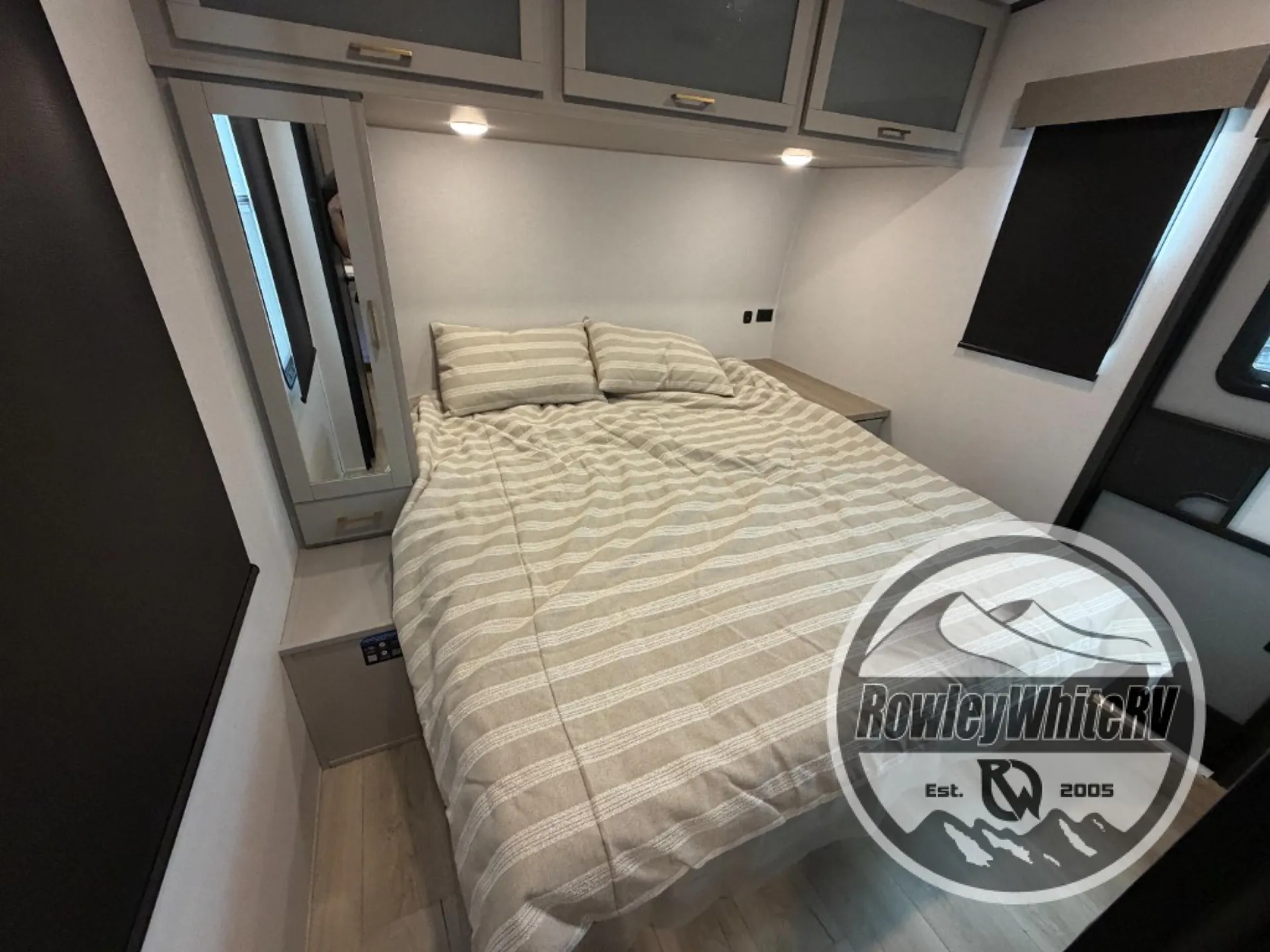 2027 Forest River Stealth 2900 - Photo 3