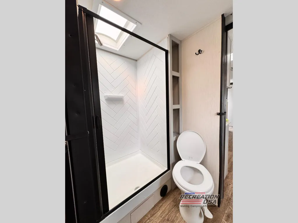 2022 Forest River Vibe 28BH, Photos photo 10