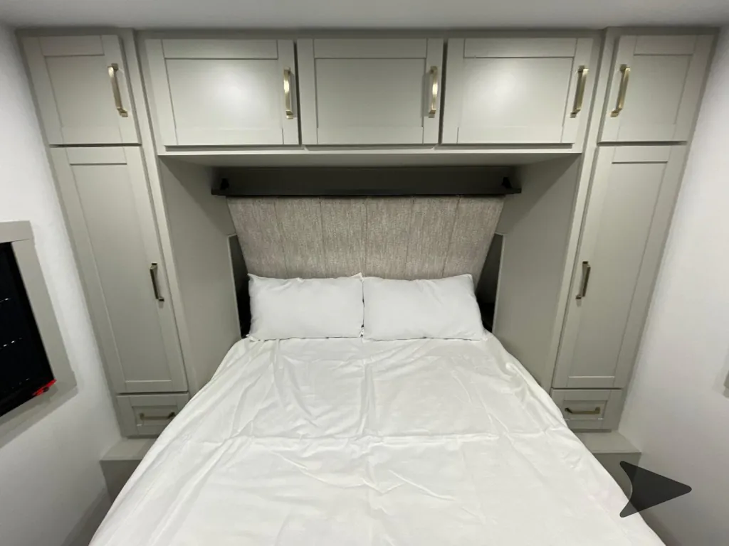 2026 Brinkley Model Z Air 297, Photos photo 37
