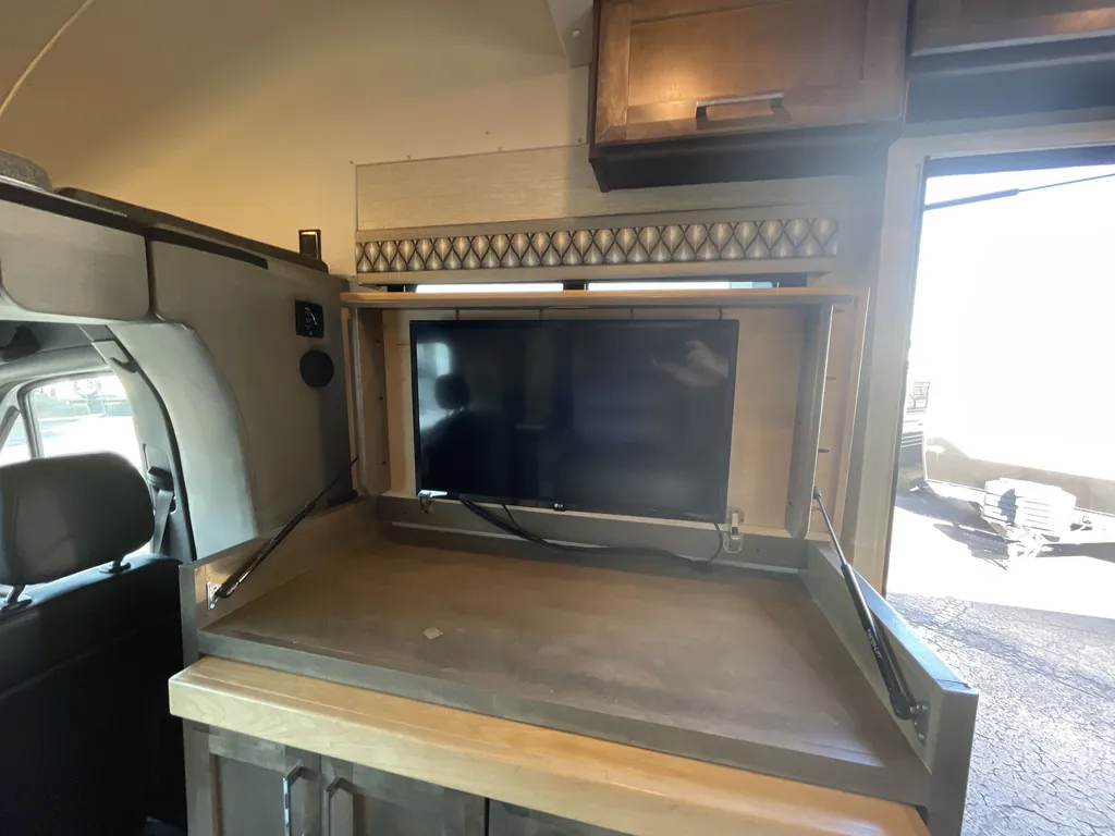 2023 Tiffin Wayfarer 25 JW, Photos photo 9