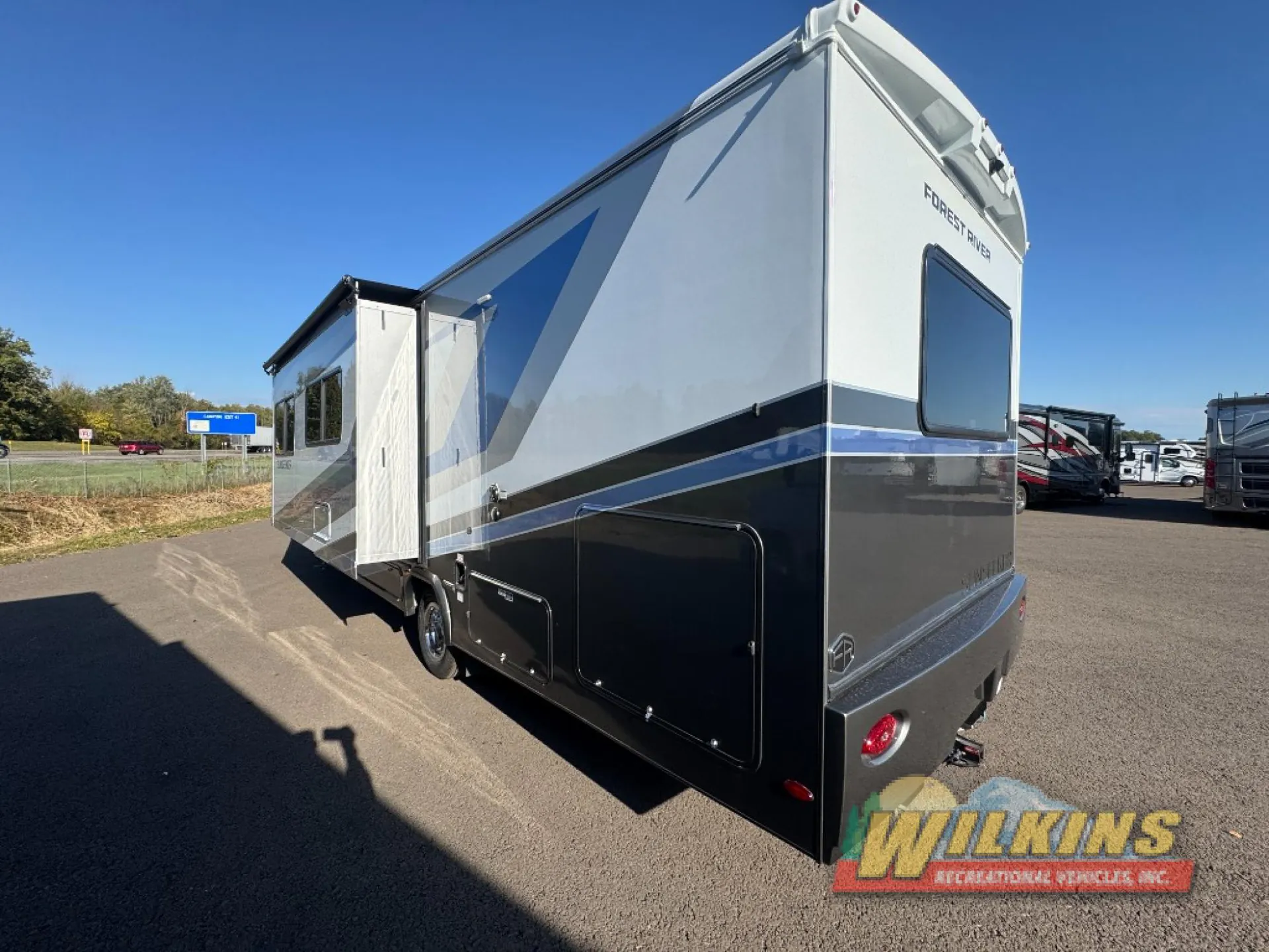 2027 Forest River Sunseeker 3010DS - Photo 3