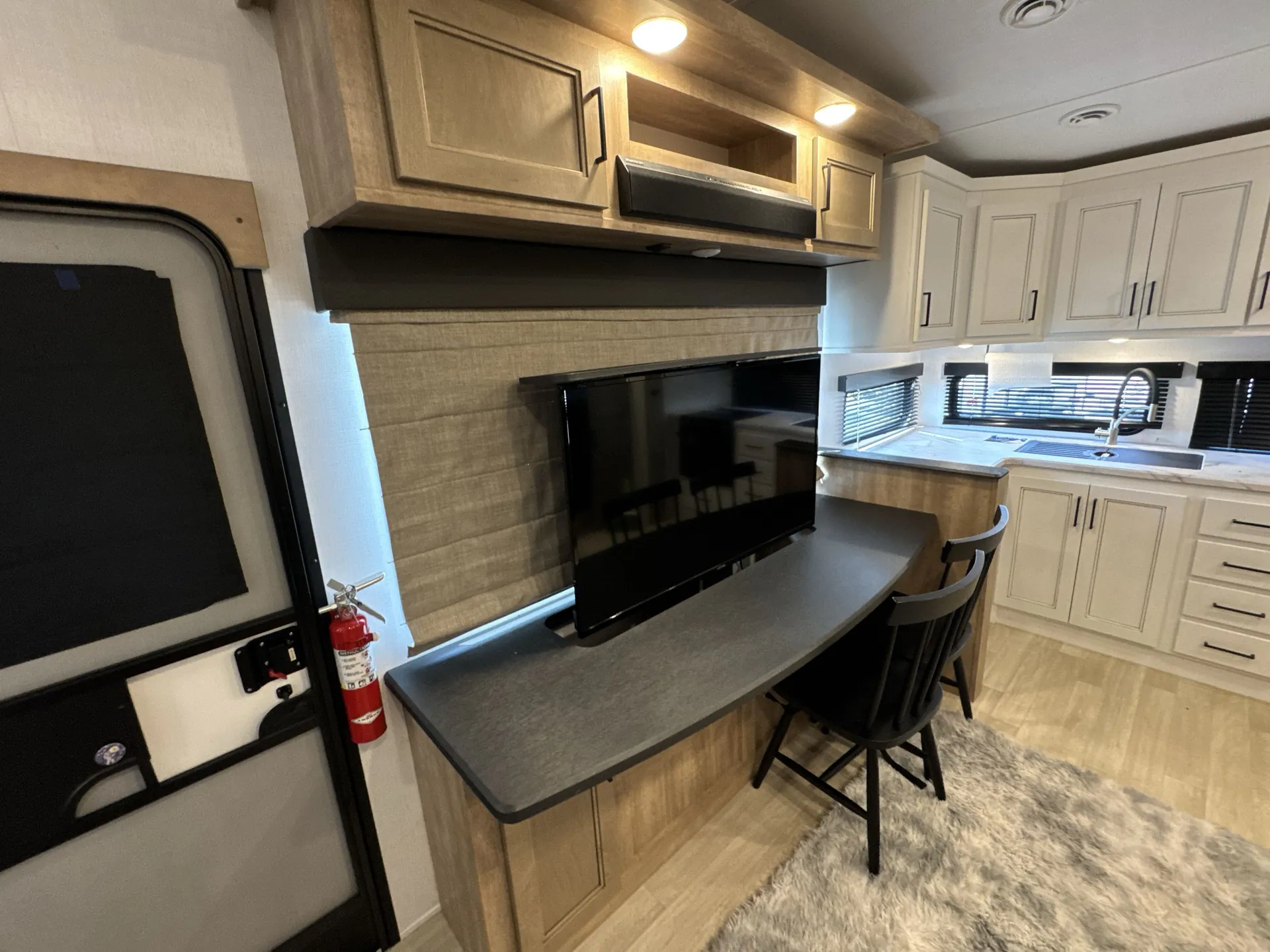 2024 Keystone Arcadia Super Lite 246SLRK — living area main