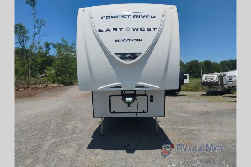 2026 East to West Blackthorn 3750LK - Photo 4