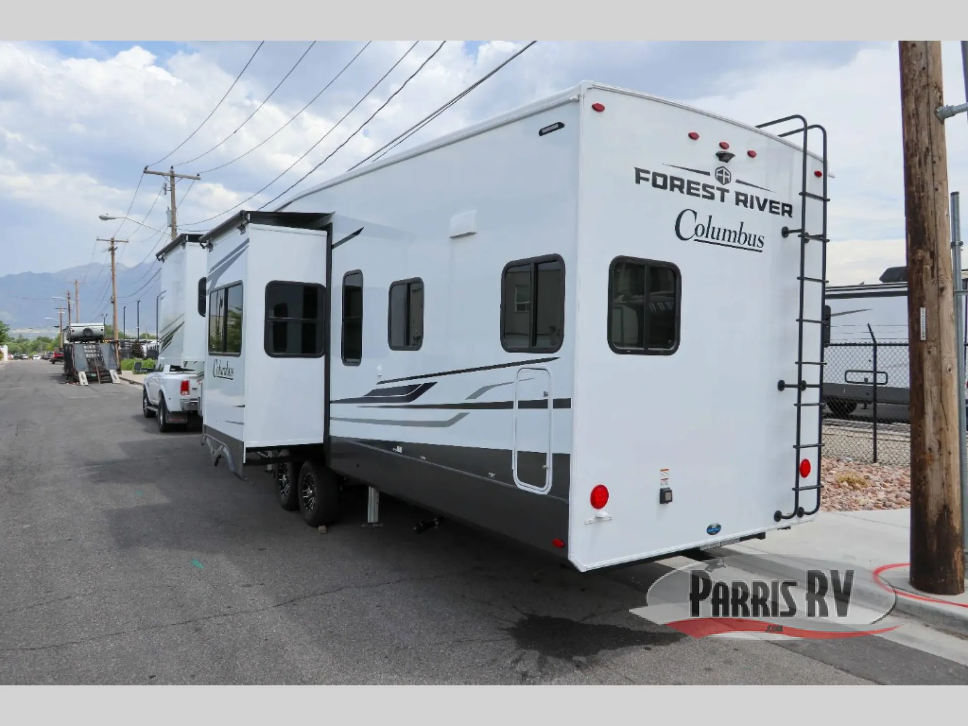 2026 Palomino Columbus 384RKH - Photo 4