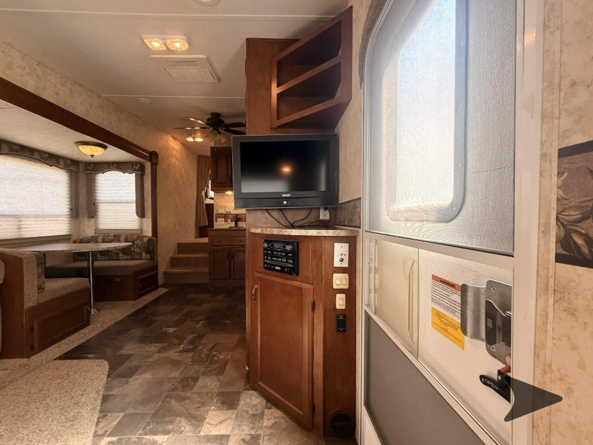 2011 Coachmen Chaparral 278RLDS - Photo 4