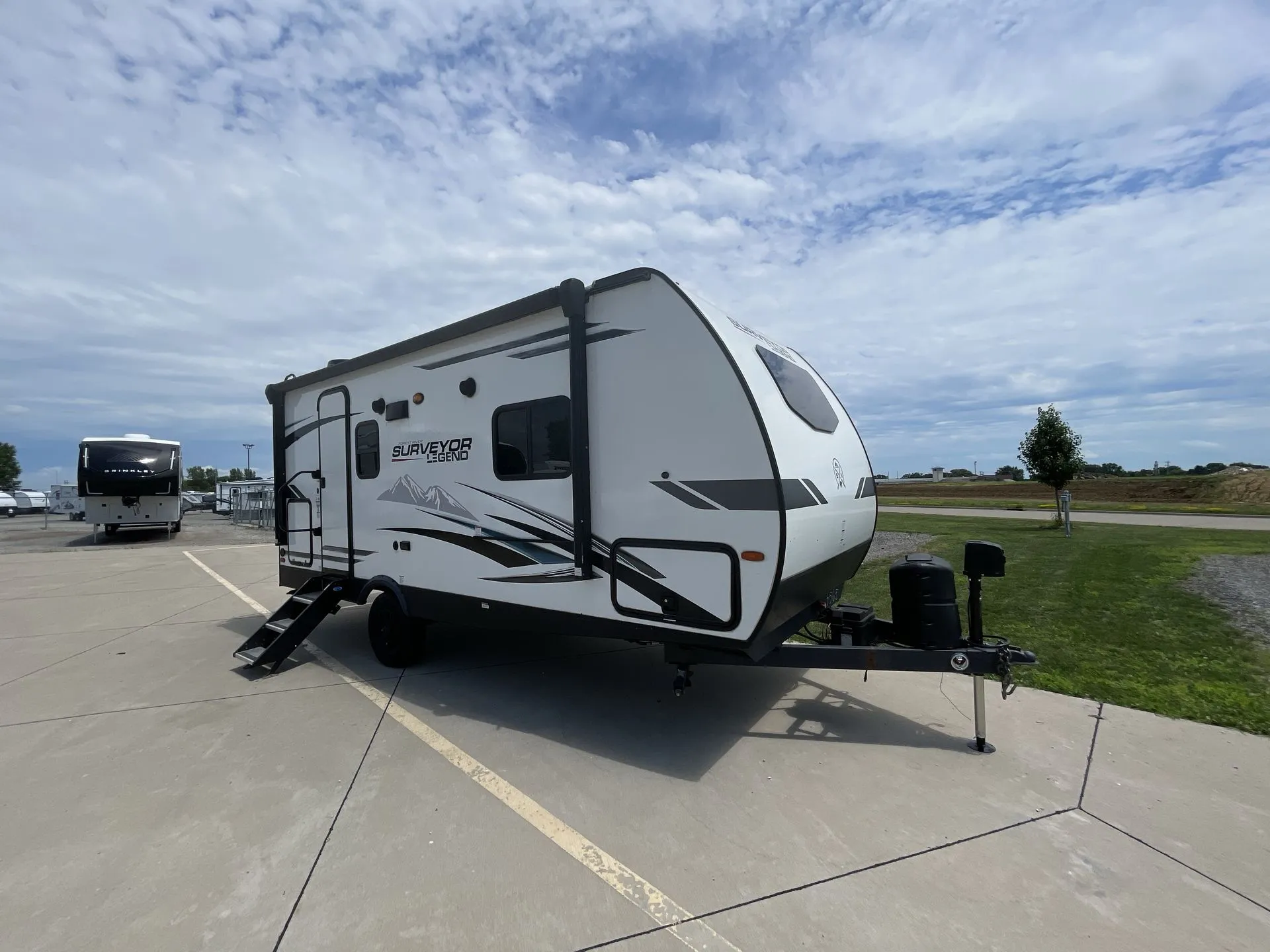 2022 Forest River Surveyor Legend 19RBLE - Photo 2