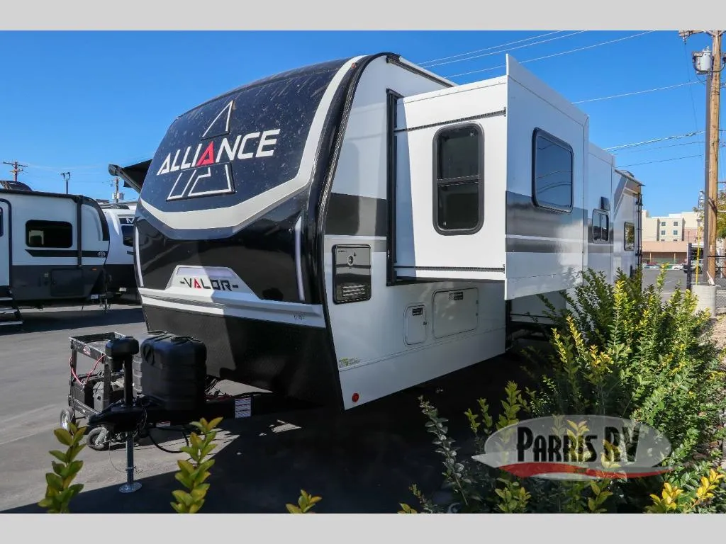 2026 Alliance RV Valor 32T13 - Photo 3