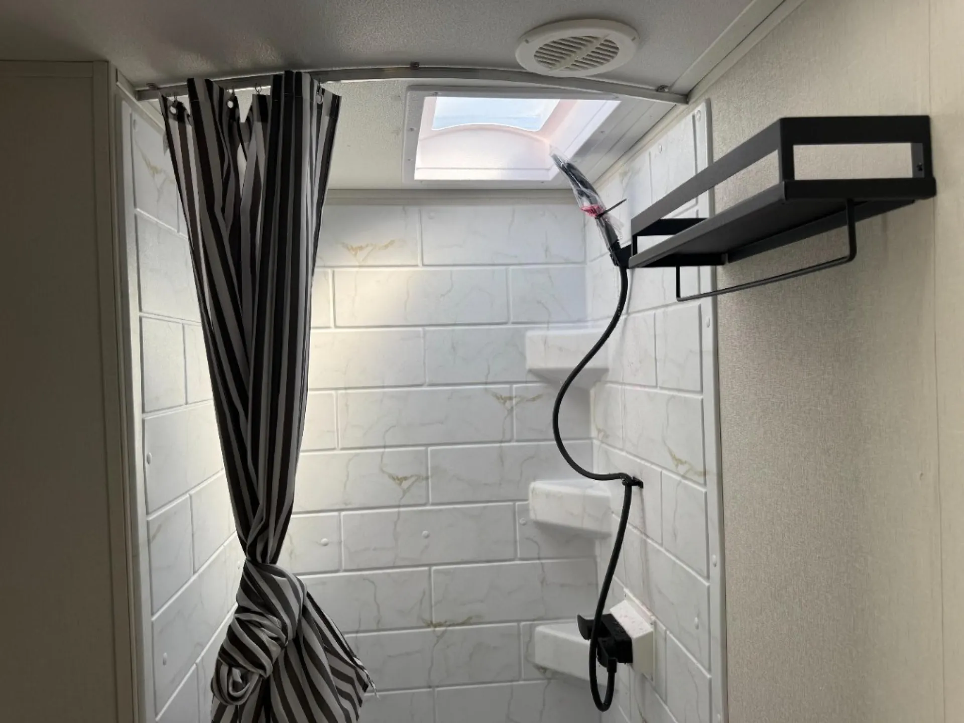 2027 Prime Time RV Tracer 286RL - Photo 4