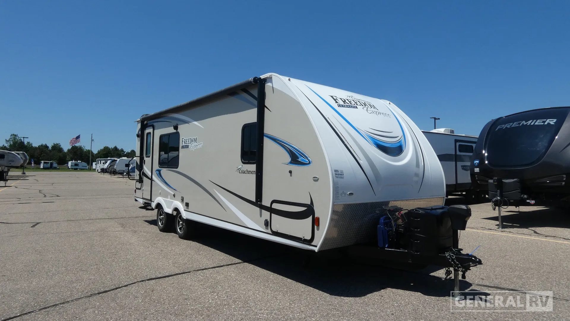 2018 Coachmen Freedom Express Ultra Lite 246RKS - Photo 2