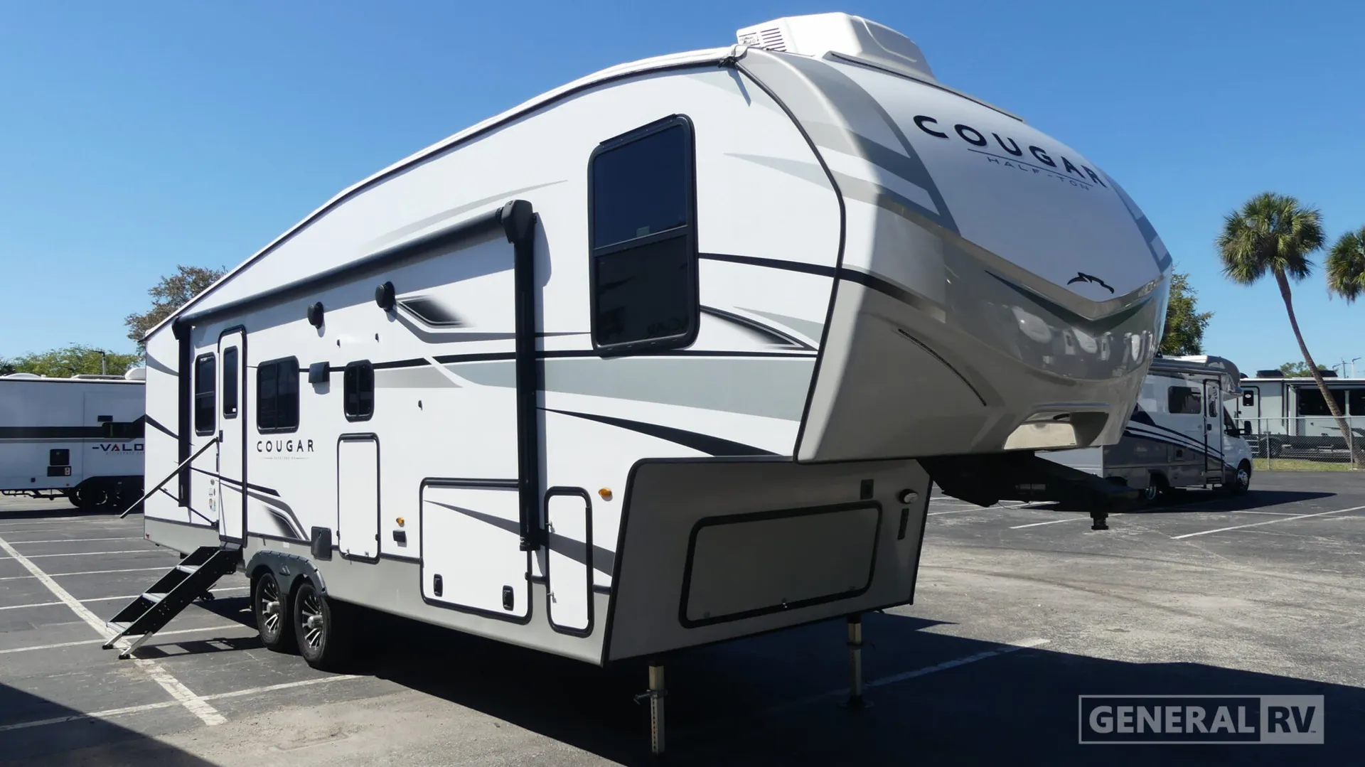 2023 Keystone Cougar Half-Ton 29BHL - Photo 2