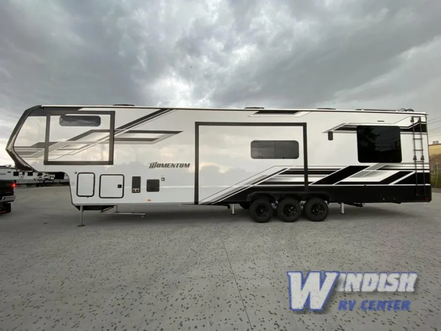 2026 Grand Design Momentum 399M - Photo 4