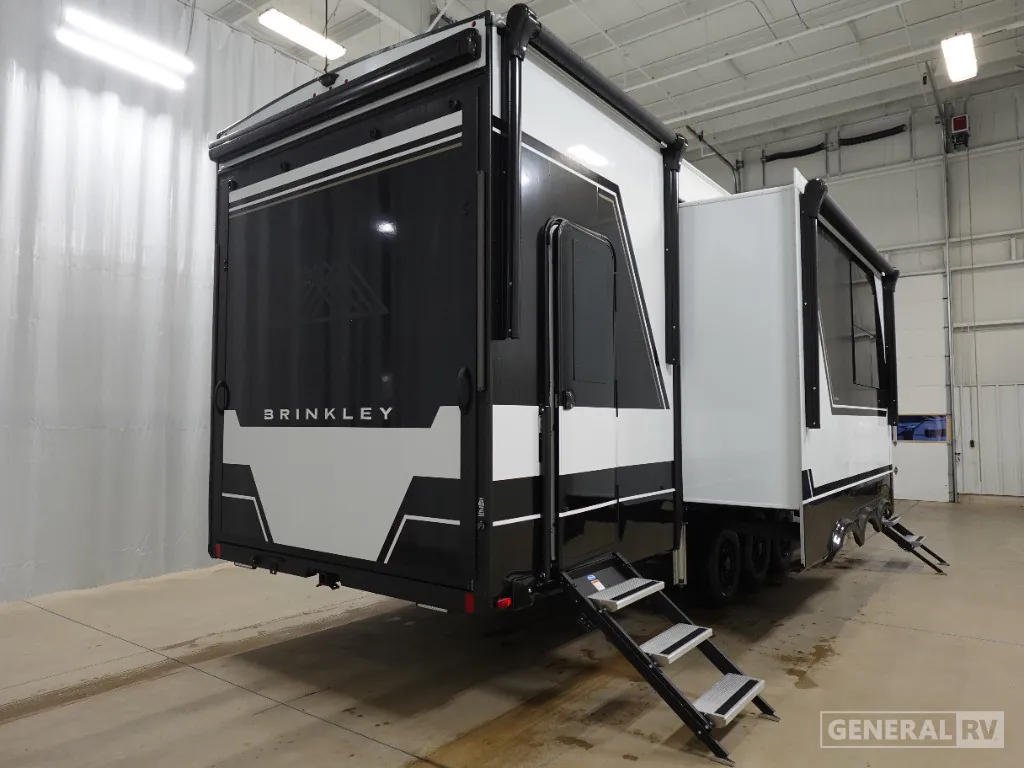 2025 Brinkley Model G 3250, Photos photo 8