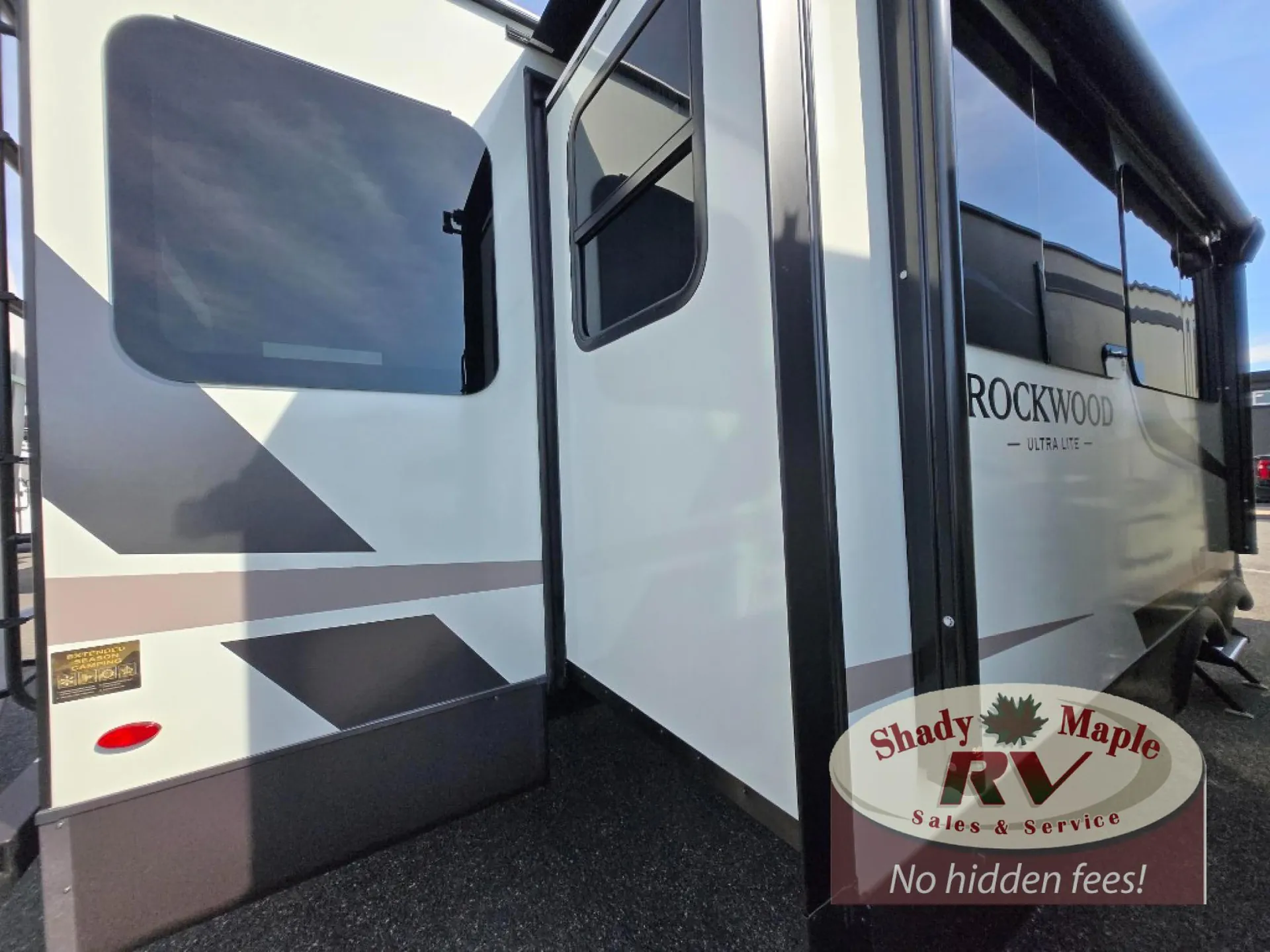 2026 Forest River Rockwood Ultra Lite 2906RL — Photo 6