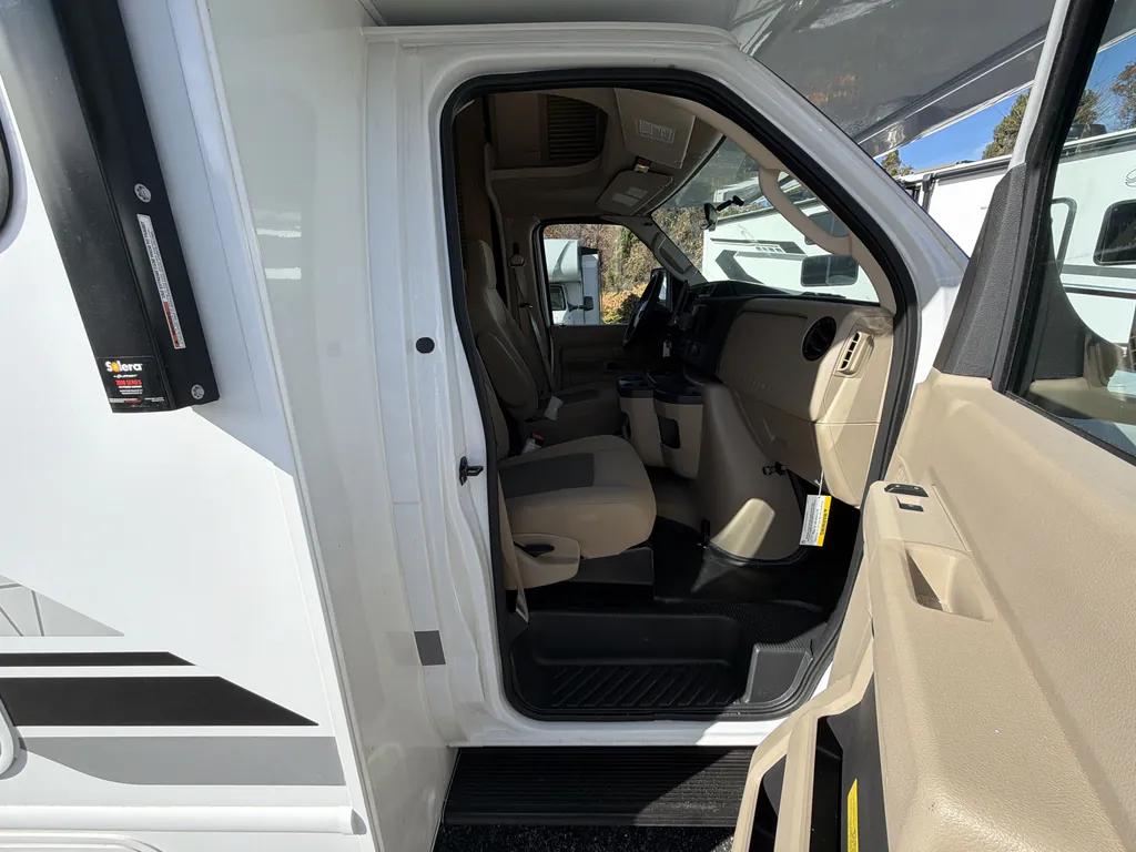 2027 Thor Motor Coach Freedom Elite 31FE, Photos photo 31