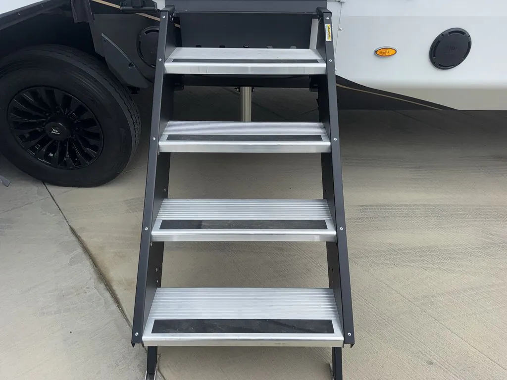2026 Jayco Pinnacle 36FBTS, Photos photo 2