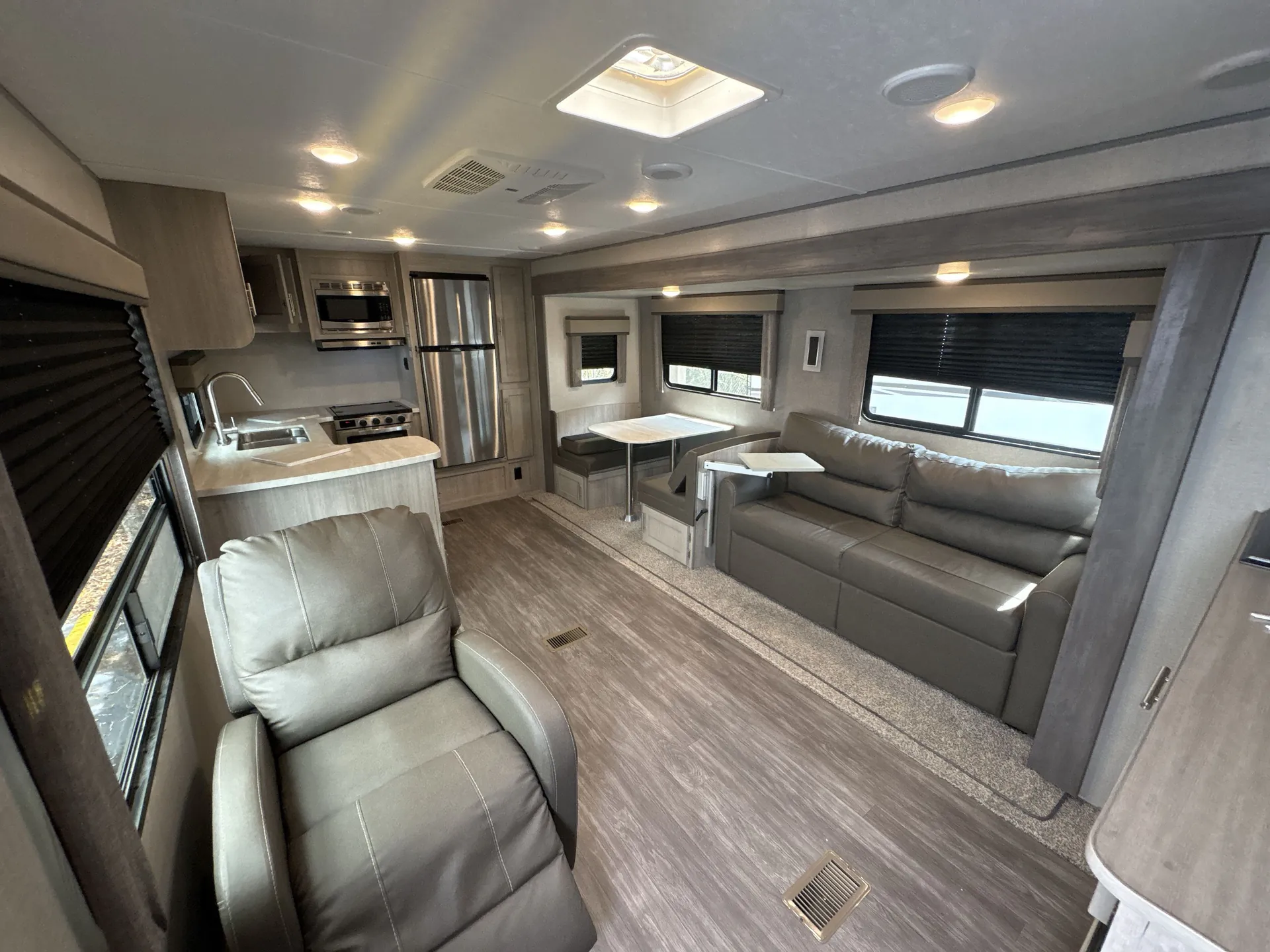 2022 Forest River Aurora 31KDS — living area main