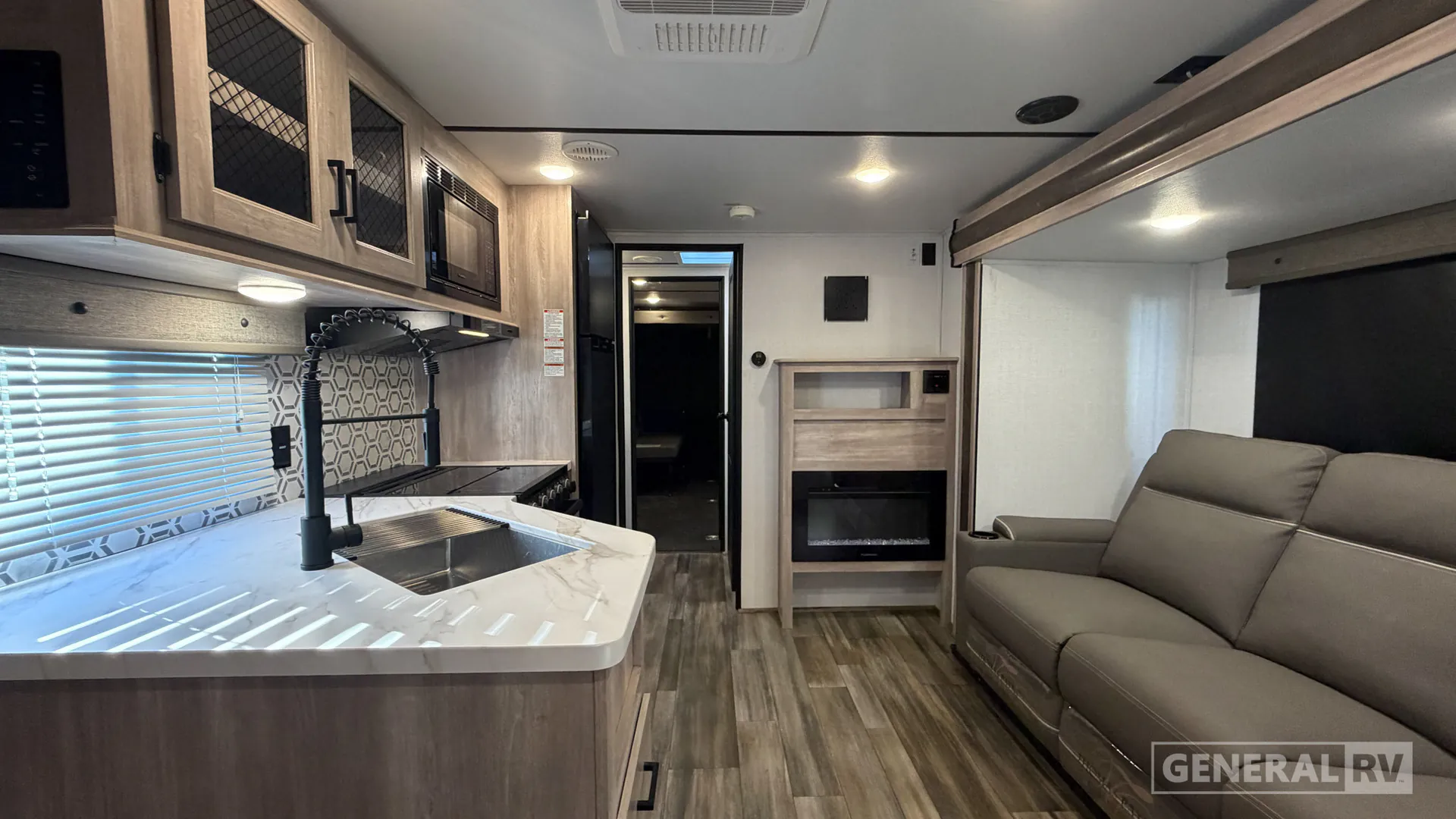 2023 Forest River XLR Micro Boost 27XLRE - Photo 3