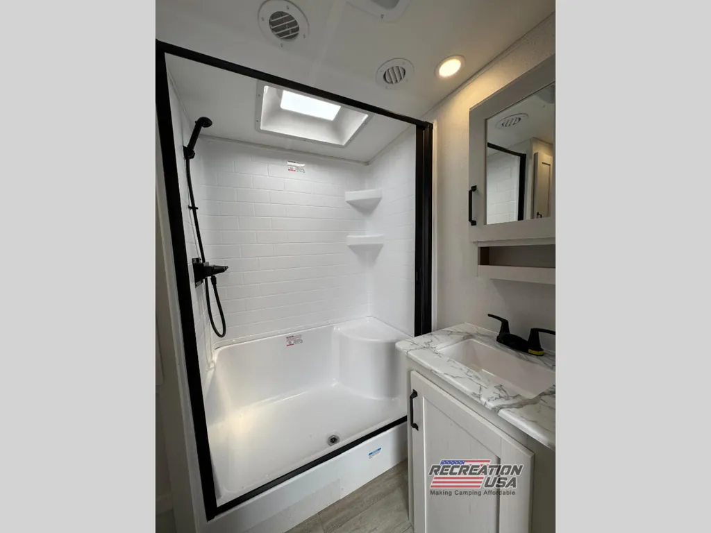 2026 Forest River Solaire 3060RKTS, Photos photo 19