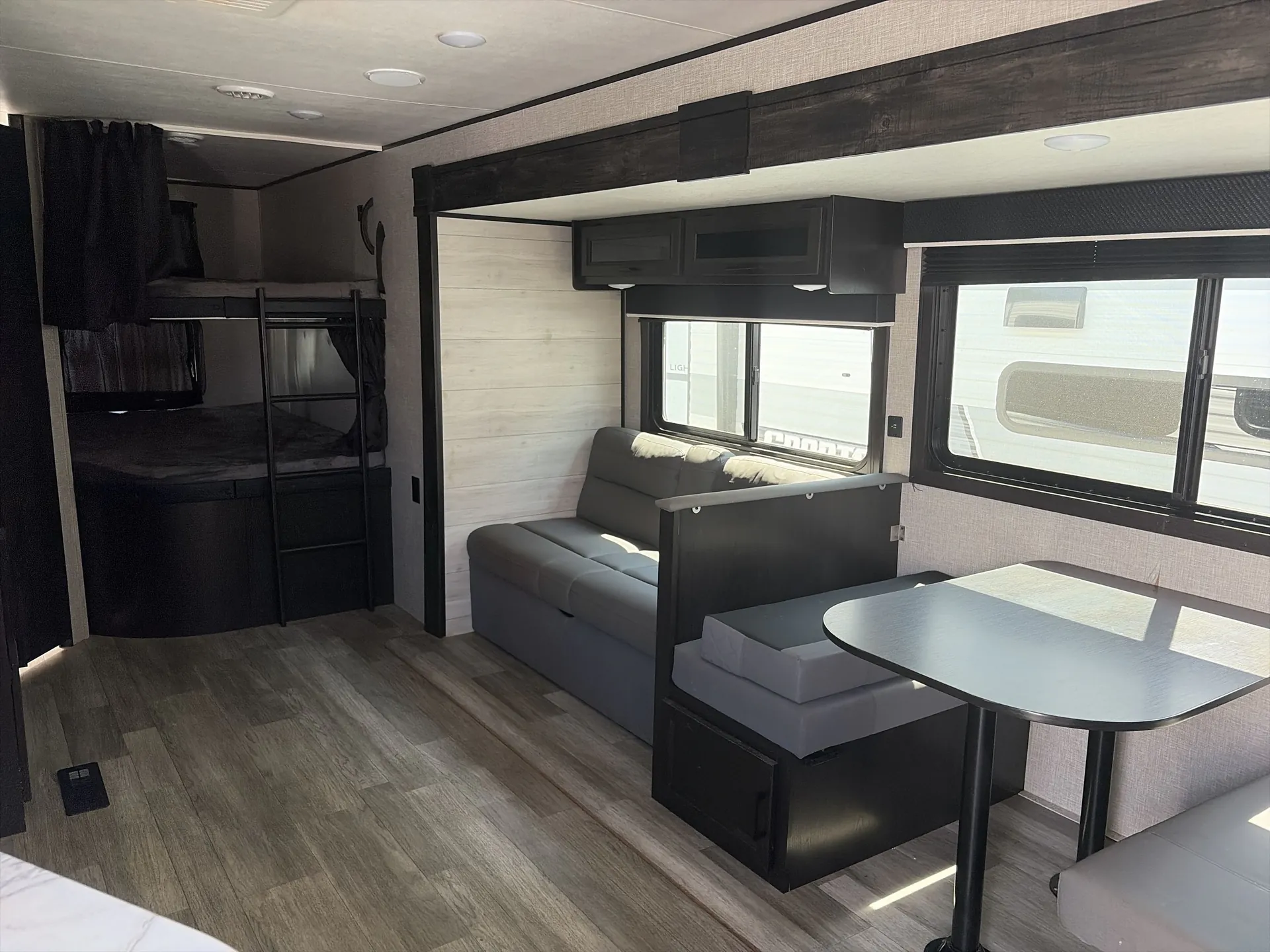 2023 Jayco Jay Flight 280BHK — living area main