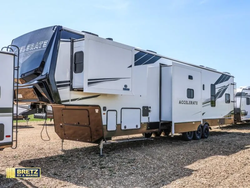 2026 KZ Accelerate 3915A - Photo 2