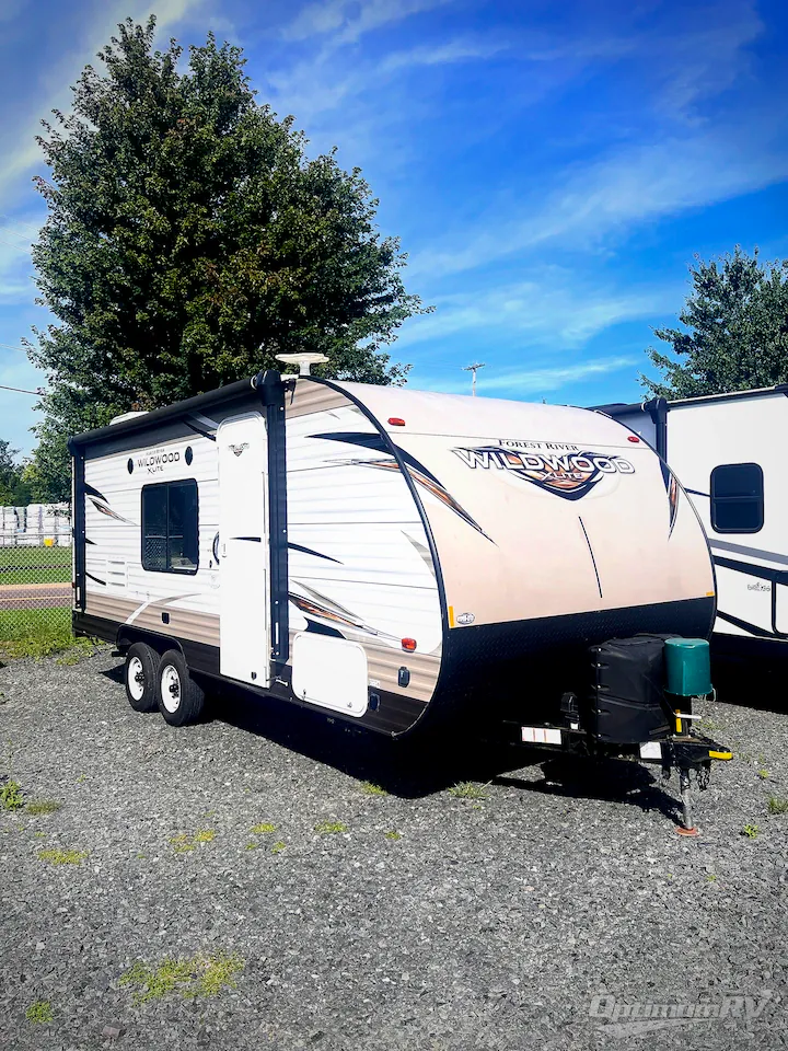 2019 Forest River Wildwood X-Lite 201BHXL