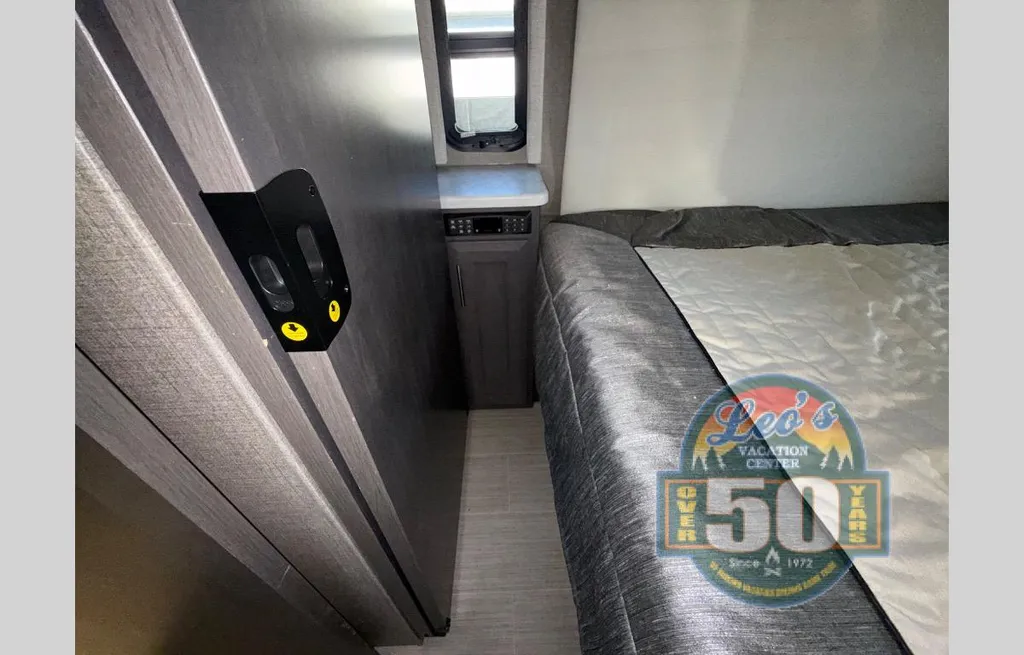 2022 Thor Motor Coach Magnitude RS36, Photos photo 26