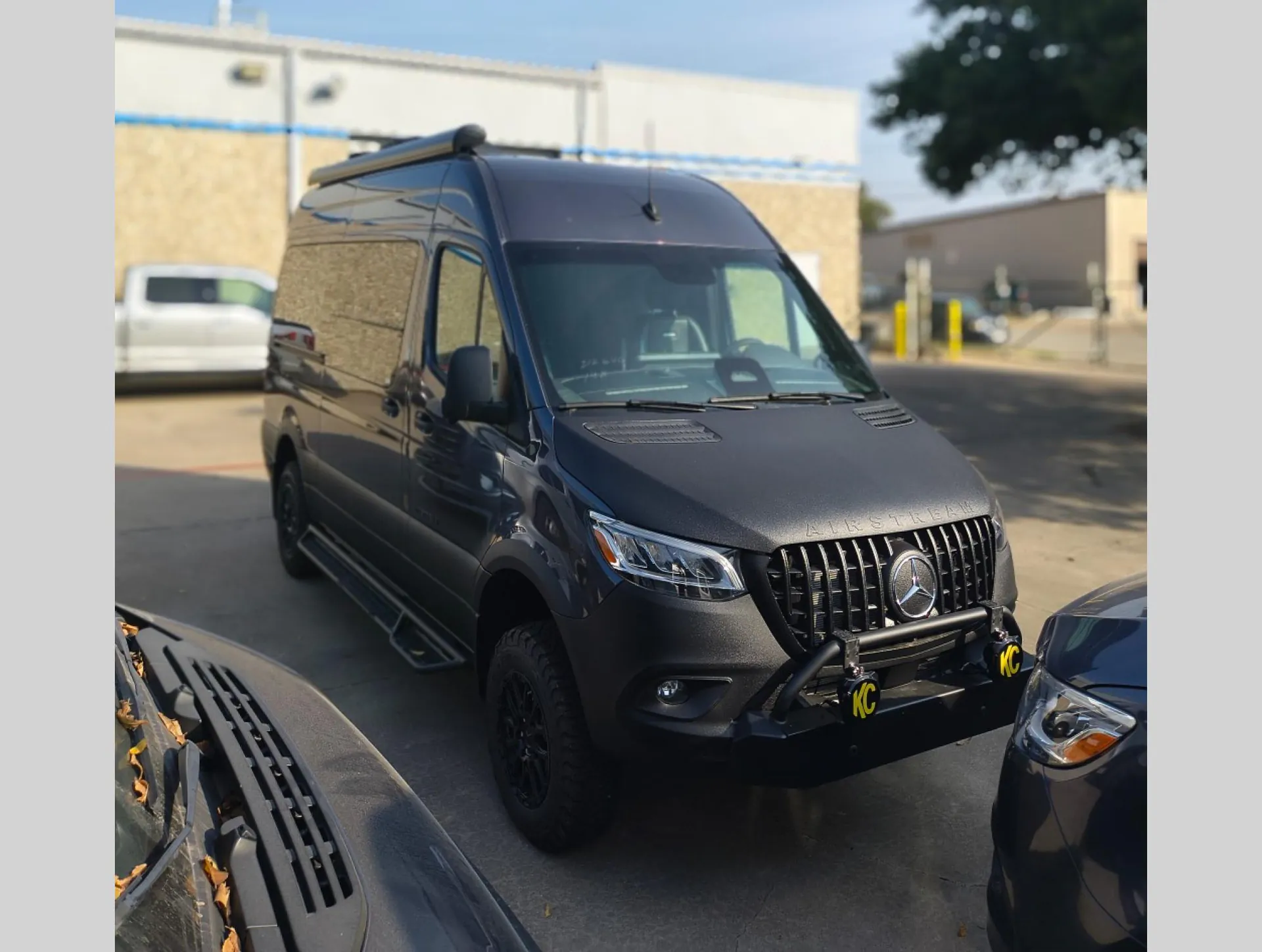 2026 Airstream Interstate X - Photo 3