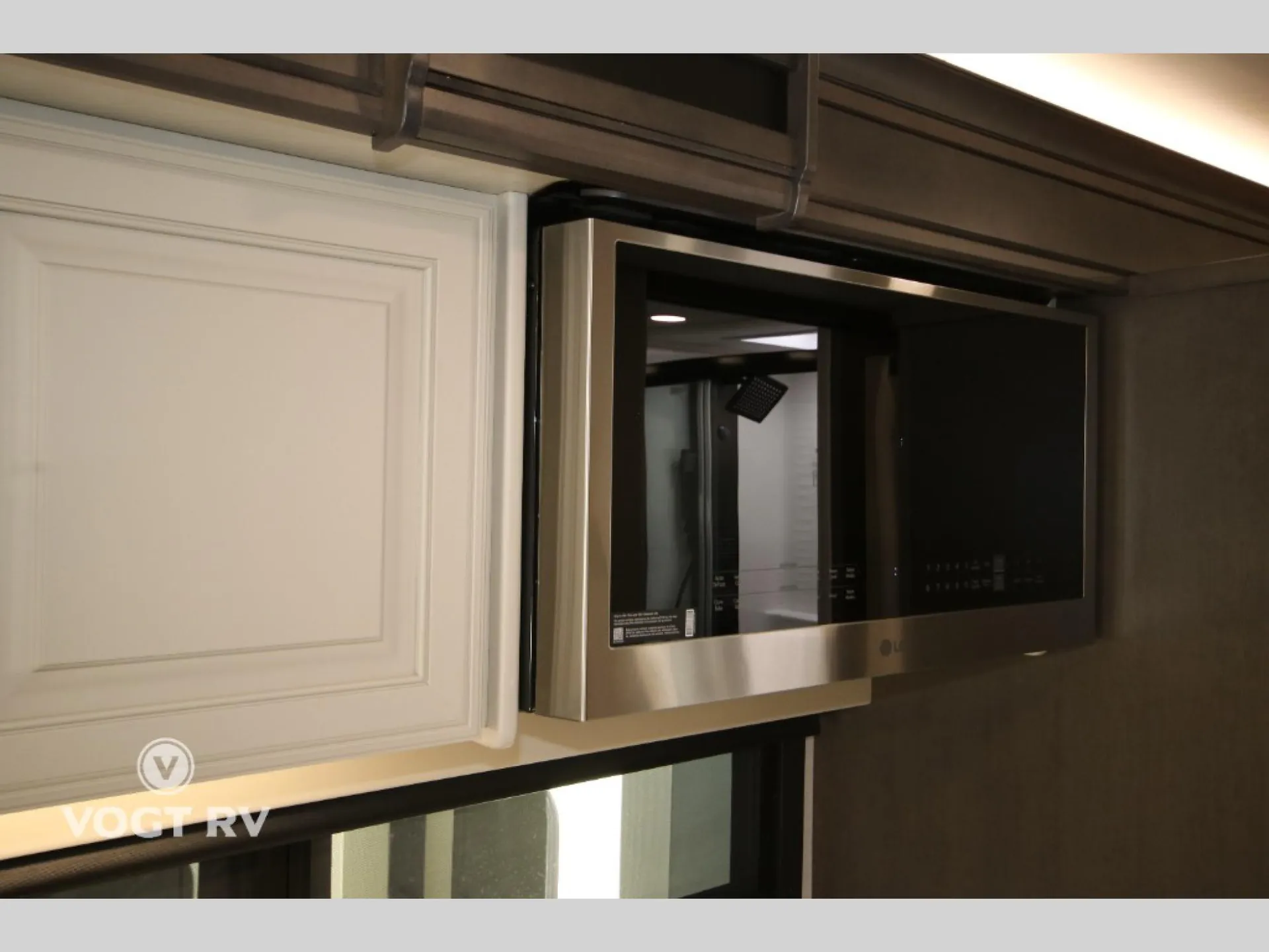 2027 Jayco Seneca 37M - Photo 4