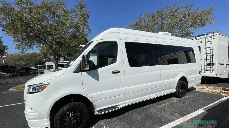 2026 Tiffin GT2 24 CG - Photo 4
