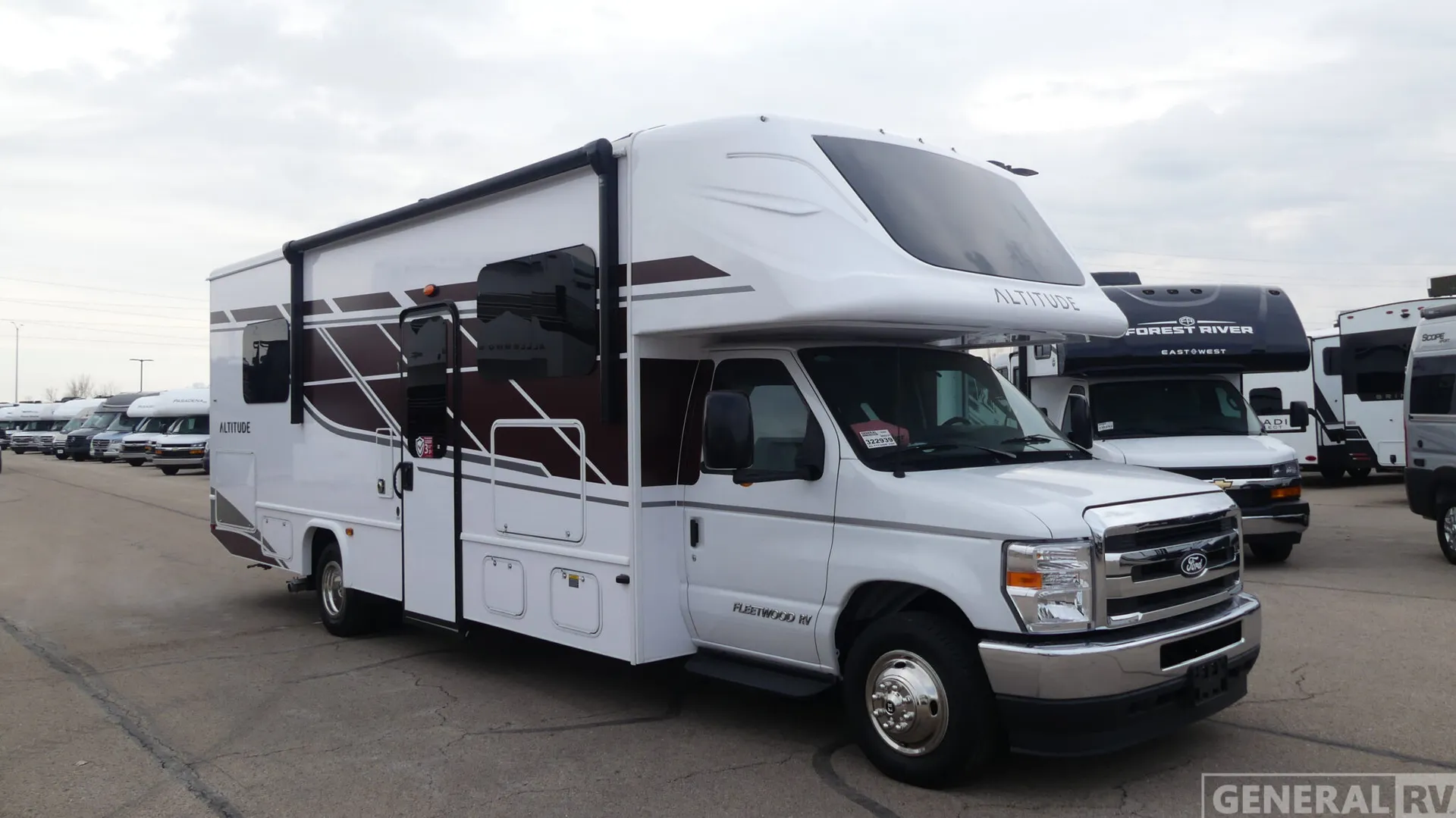 2026 Fleetwood Altitude 29F - Photo 2