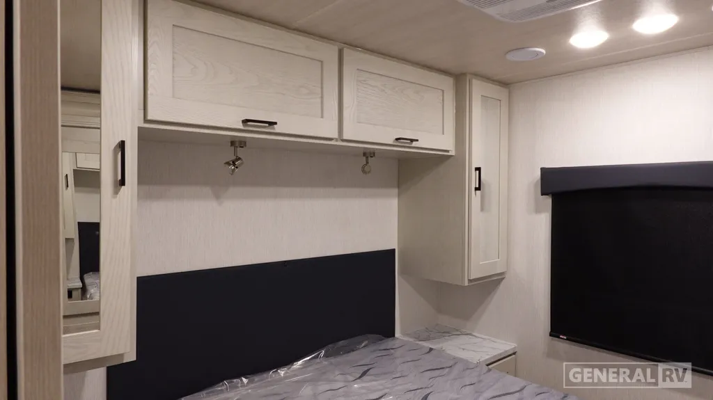 2027 NeXus RV Maximus 32MX, Photos photo 25