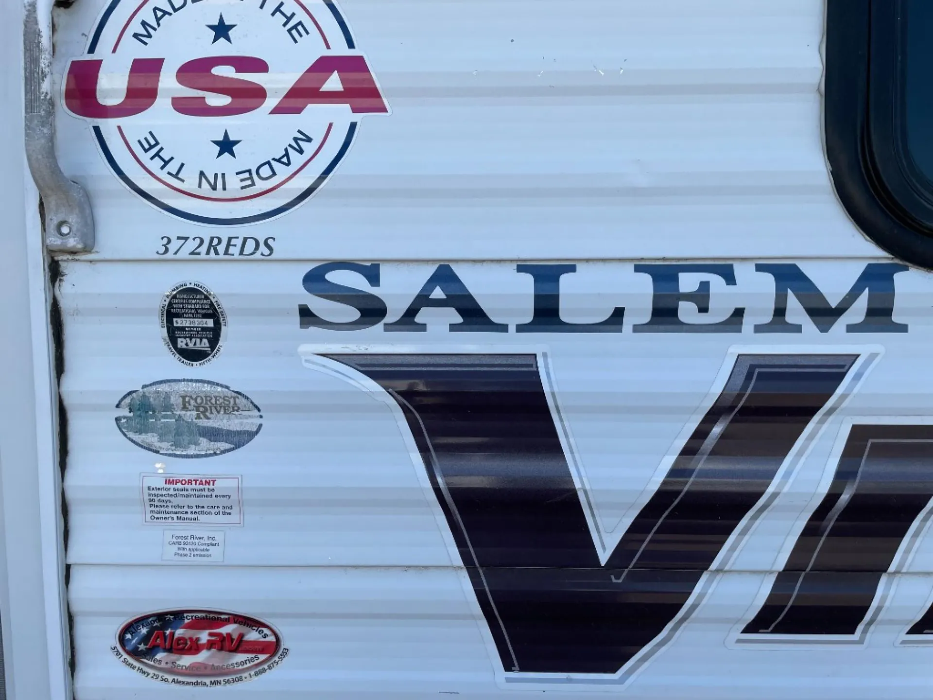 2011 Forest River Salem Villa 372REDS dealer photo 5 from Hilltop Camper and RV