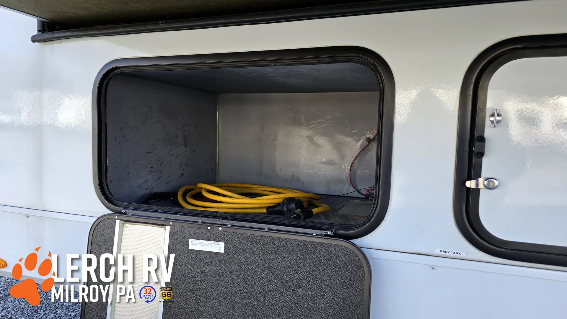 2022 Grand Design Momentum G-Class 23G - Photo 4