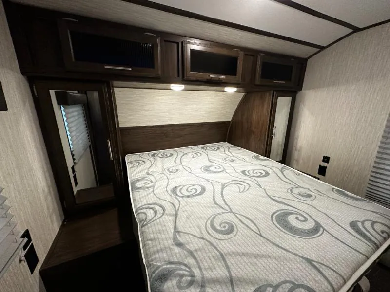 2019 Forest River Cherokee Alpha Wolf 26DBH-L, Photos photo 8