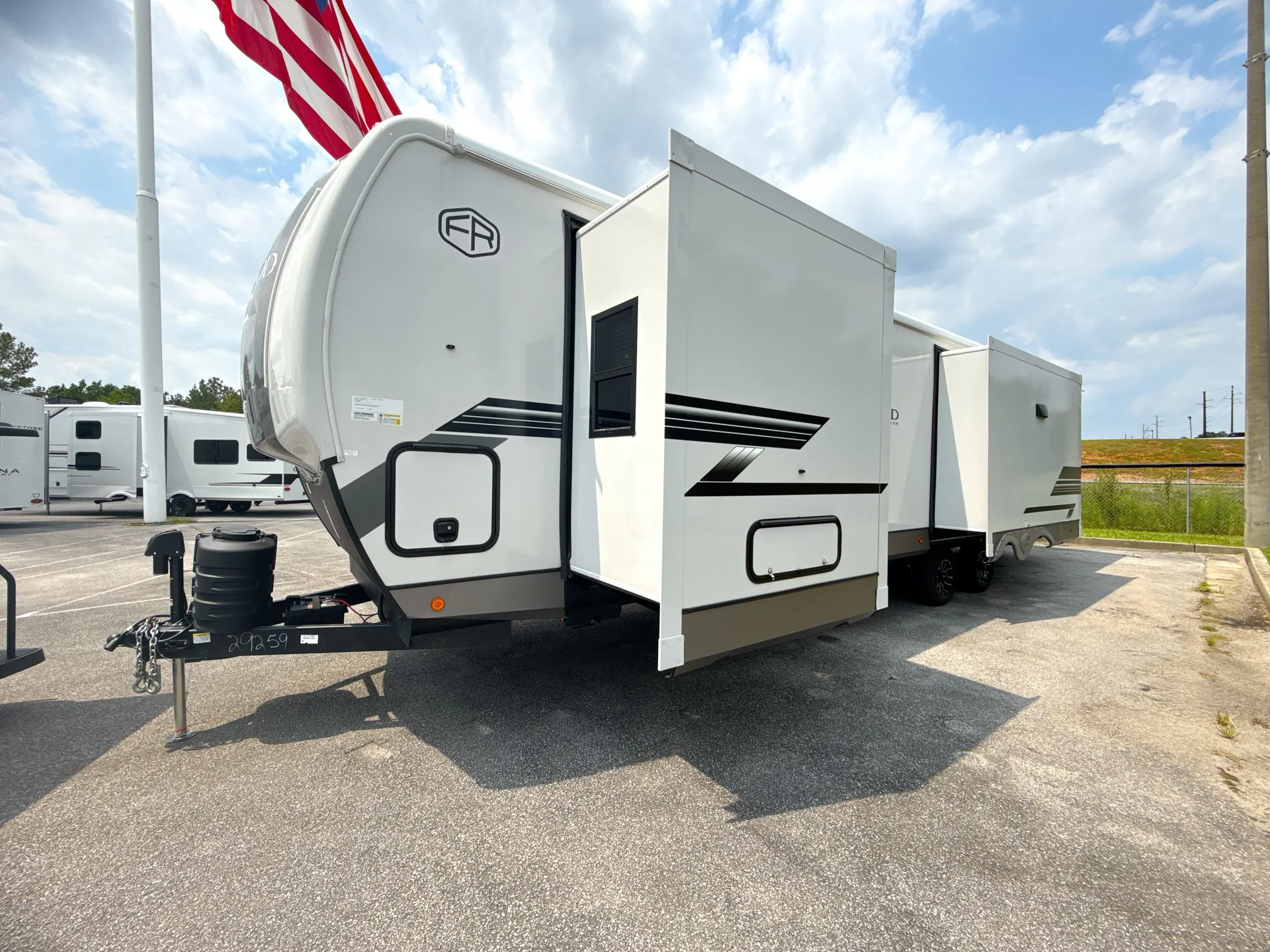 2027 Forest River Wildwood Heritage Glen 301FAM — off campside