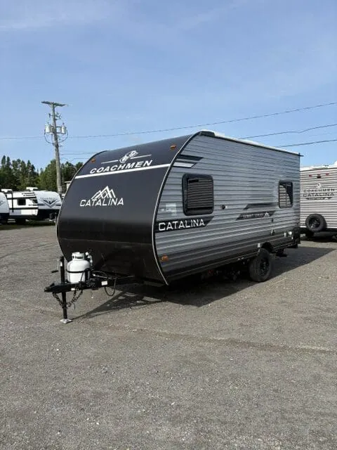 2027 Coachmen Catalina Summit Series 7 154RDX, Photos photo 2