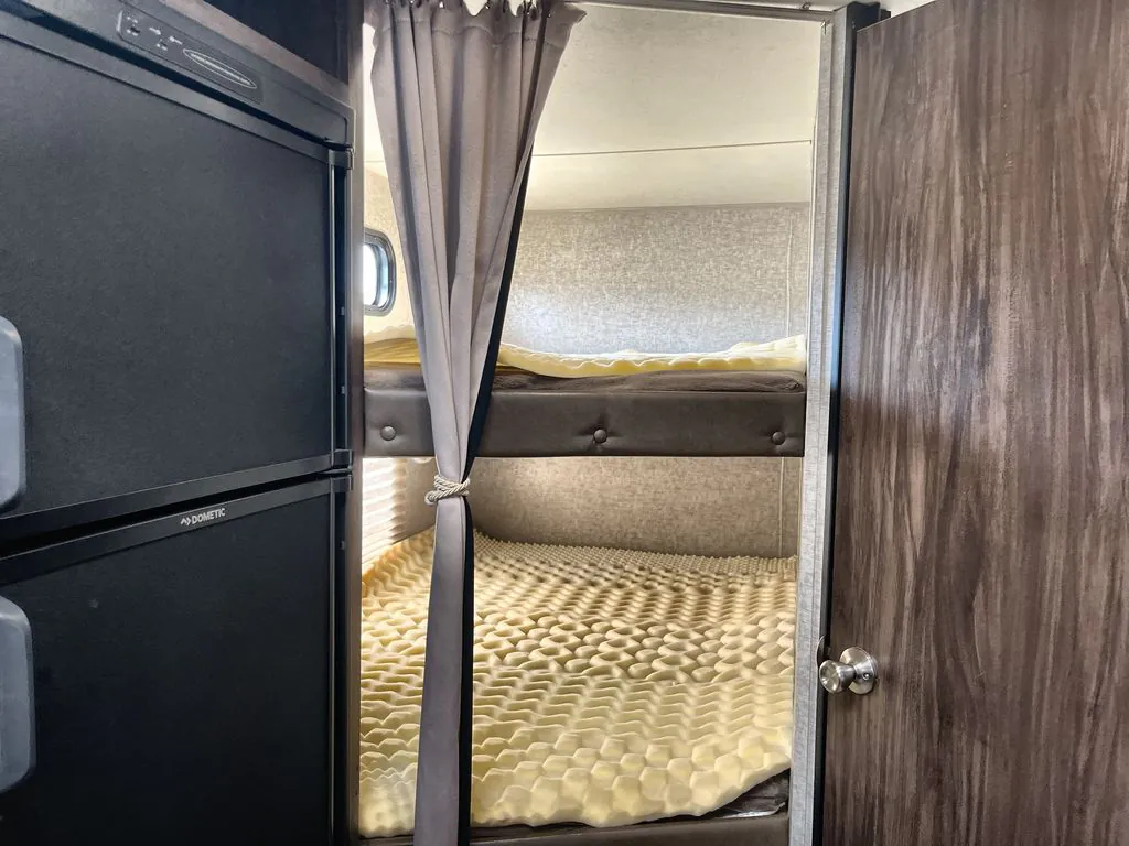 2018 Forest River Cherokee Grey Wolf 22BH, Photos photo 8