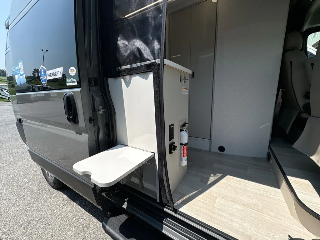 2027 Thor Motor Coach Tellaro 20Y, Photos photo 28