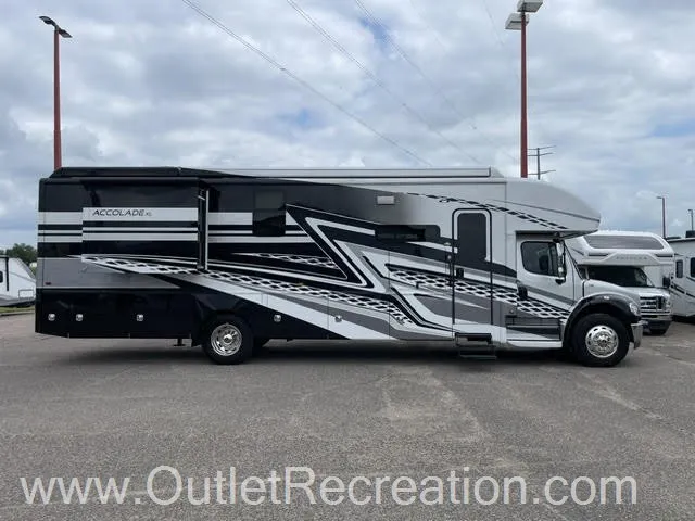 2023 Entegra Coach Accolade XL 37K - Photo 4