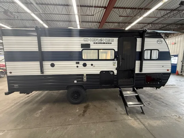 2026 CHEROKEE WOLF PUP 18PB - Main photo