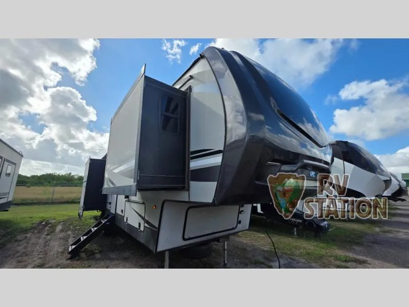 2020 Keystone RV Sprinter 3551FWMLS - Main photo