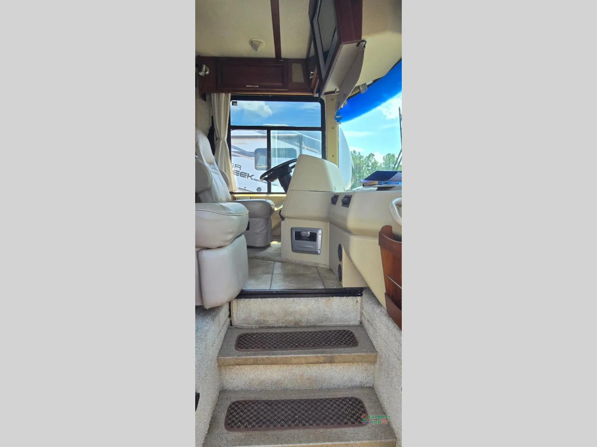 2006 Winnebago Journey 39K - Photo 3